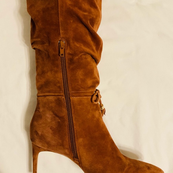White House Black Market Cognac Suede Tall Heeled Boot~Size 7M~Side Zip~NEW! - Picture 5 of 9